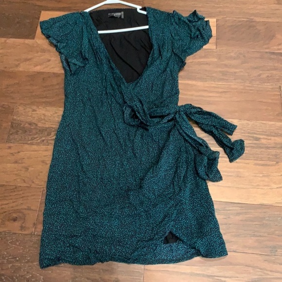 Dresses & Skirts - Wrap Dress